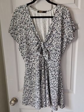 Teal & White Tie-Front V-Neck Dress
